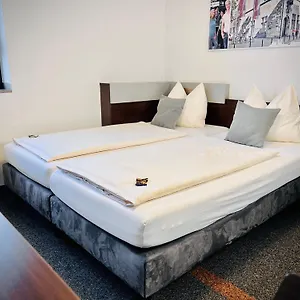 City-hostel Koeln-riehl Albergue